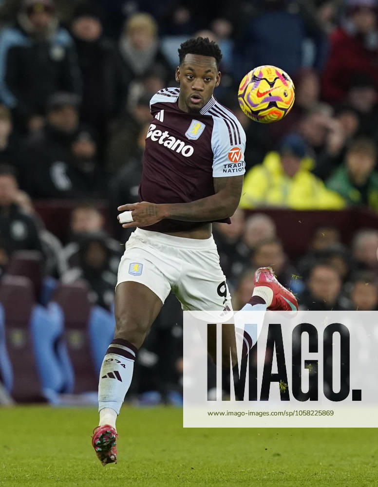 Birmingham, England, 26th January 2025. Jhon Duran of Aston Villa during the Premier League match at Villa Park, Birmingham. Picture credit should read: Andrew Yates Sportimage . SPI_056_AY_VILLA_WEST_HAM SPI-3631-0050