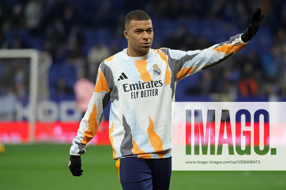 RCD Espanyol de Barcelona v Real Madrid CF - La Liga EA Sports Kylian Mbappe trains before the match between RCD Espanyol and Real Madrid CF, corresponding to week 22 of LaLiga EA Sports, at the RCDE Stadium in Barcelona, Spain, on February 1, 2025. Barcelona Barcelona Spain