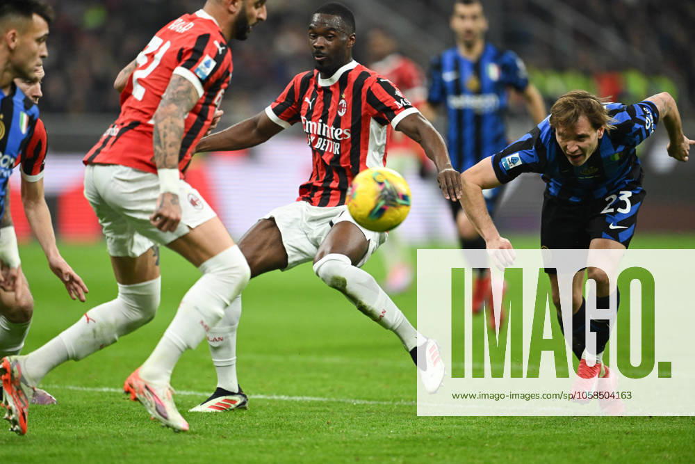 AC Milan vs Inter FC Internazionale Serie A match at Giuseppe Meazza San Siro Stadium Nicolò Barella of FC Inter in action during the Italian Serie A football match between AC Milan and FC Inter on February 2, 2025 at Giuseppe Meazza San Siro Siro stadium in Milan, Italy Italy