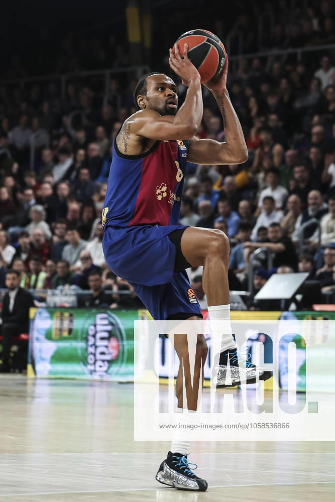 Kevin Punter of FC Barcelona, Barca in action during the Turkish Airlines Euroleague, match played between FC Barcelona and Maccabi Playtika Tel Aviv at Palau Blaugrana on February 05, 2025 in Barcelona, Spain. Barcelona Spain - ZUMAa181 20250205_zaa_a181_129