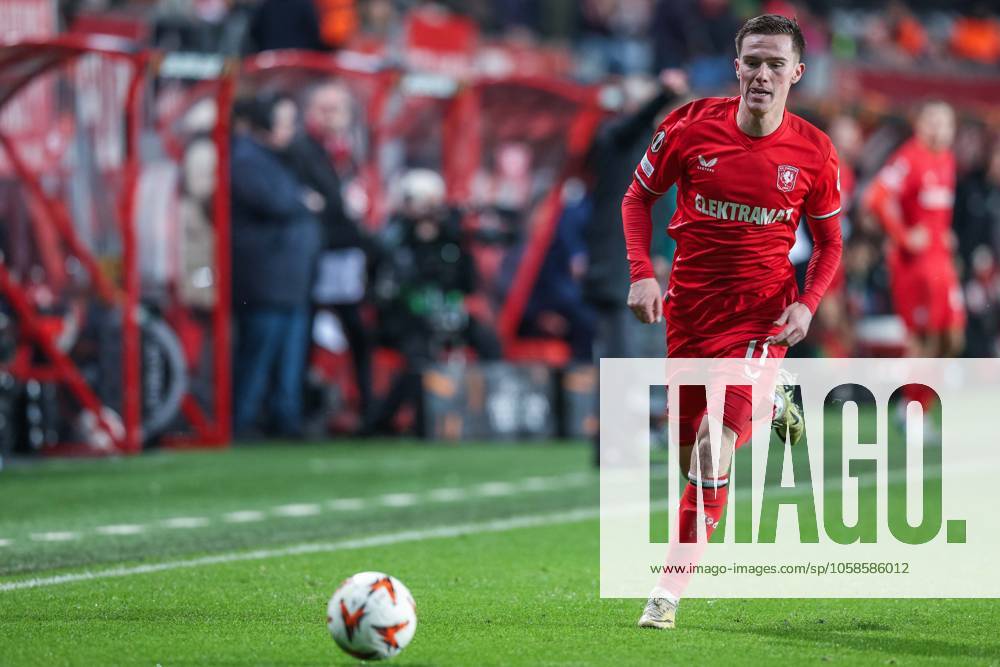 Fußball UEFA Europa League 8. Spieltag FC Twente Enschede - Besiktas JK am 30.01.2025 in der Arena De Grolsch Veste in Enschede Daan Rots ( Enschede )