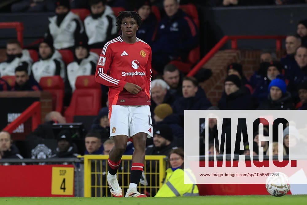 Manchester United, ManU v Leicester City FA Cup 07 02 2025. 4th Round Patrick Dorgu (13) of Manchester United during the FA Cup match between Manchester United and Leicester City at Old Trafford, Manchester, England on 7 February 2025. Manchester Old Trafford Greater Manchester England Editorial use only DataCo restrictions apply See www.football-dataco.com ,