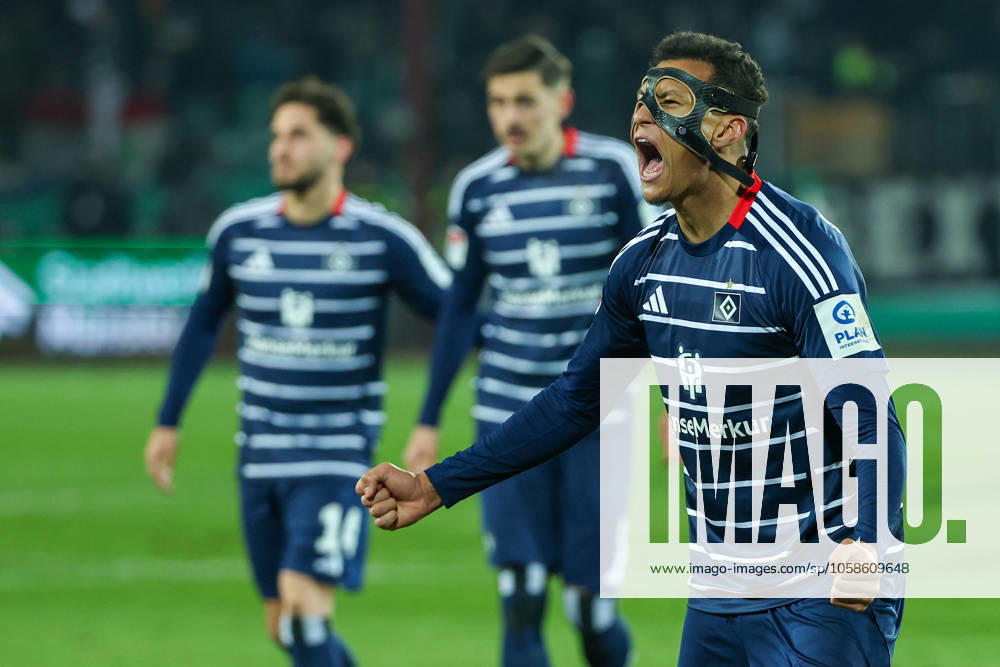 2. Bundesliga - SC Preußen Münster - Hamburger SV am 07.02.2025 im Preußenstadion in Münster Jubel und Freude über den Sieg bei Davie Selke (Hamburg 27)