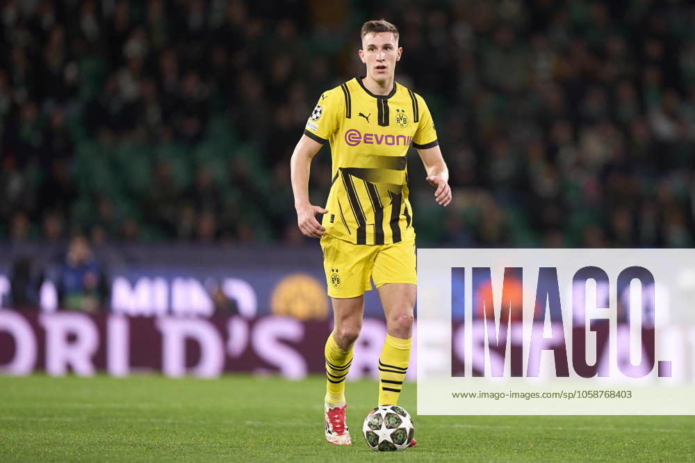 Sporting Clube de Portugal v Borussia Dortmund - UEFA Champions League 2024 25 League Knockout Play-off First Leg Nico Schlotterbeck of Borussia Dortmund is in action during the UEFA Champions League Knockout phase play-offs 1st leg match between Sporting CP and Borussia Dortmund at Jose Alvalade Stadium in Lisbon, Portugal, on February 11, 2025. Lisbon, Portugal Lisbon Portugal