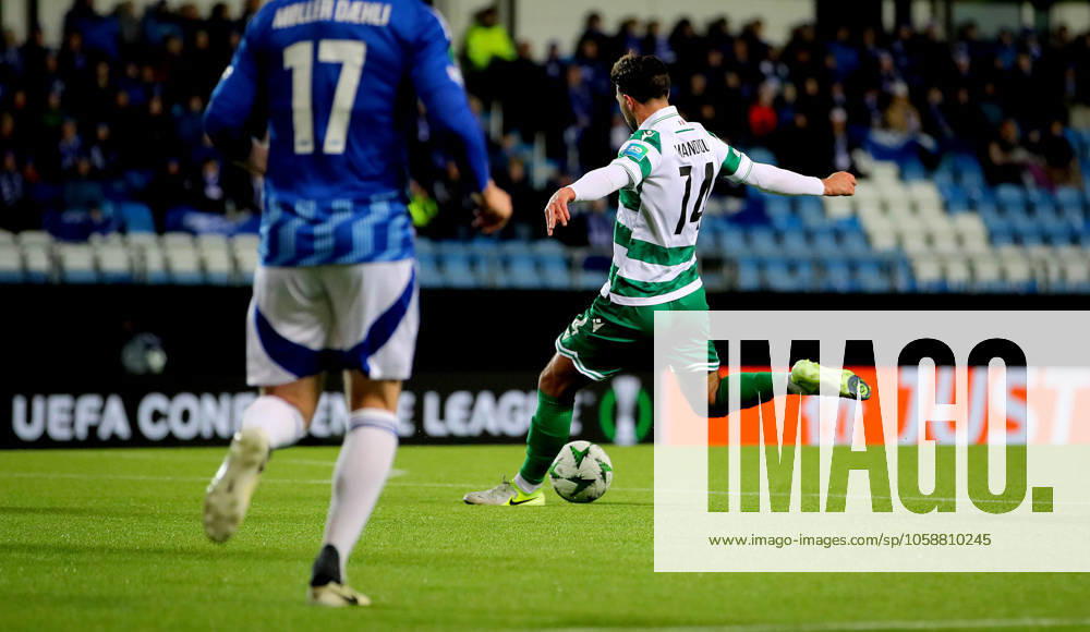UEFA Conference League Knockout Playoff First Leg, Aker Stadion, Molde, Norway 13 2 2025 Molde vs Shamrock Rovers Rovers Danny Mandroiu shoots on goal Danny Mandroiu shoots on goal 13 2 2025