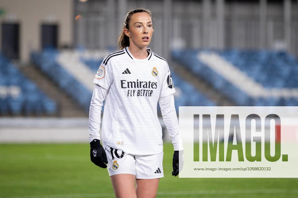 10 CAROLINE WEIR of Real Madrid Women during the Queen s Cup Women s Soccer match between Real Madrid - Real Sociedad at Alfredo Di Stefano on Feb 13, 2025 in Madrid, Spain. Valdebebas Spain - ZUMAc312 20250213_zsp_c312_090