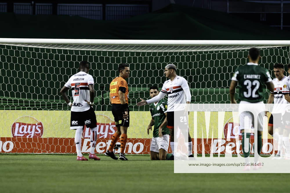 Match between Palmeiras and Sao Paulo for the Sao Paulo championship Sao paulo (sp), 02 16 2025 - paulistao palmeiras vs sao paulo - match between palmeiras against sao paulo, valid for the 10th round of the 2025 paulista football championship, on the night of this sunday, february 16, 2025, at allianz parque, in sao paulo-sp (Foto: Leco Viana Thenews2 imago images) SPO