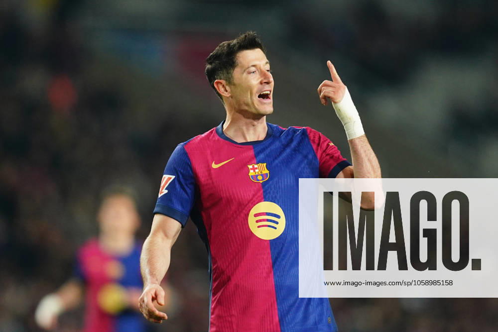 FC Barcelona, Barca Rayo Vallecano. La Liga EA Sports match. Date 24 Robert Lewandowski of FC Barcelona during the La Liga EA Sports match between FC Barcelona and Rayo Vallecano played at Lluis Companys Stadium on February 17, 2025 in Barcelona, Spain. kpng