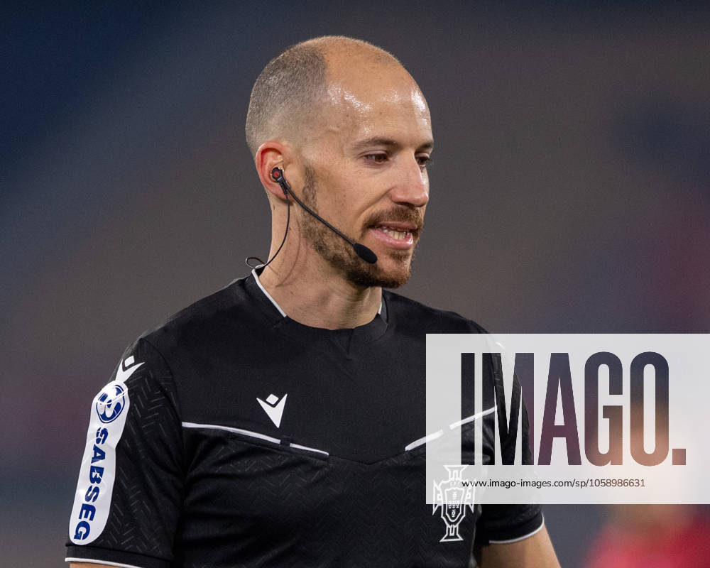 ANZHONY RODRIGUES referee of the match seen during the Liga Portugal Betclic 2024 25 match between Gil Vicente FC and FC Famalicao at Estadio Cidade de Barcelos 17, February 2025 in Barcelos, Portugal. Final Score Gil Vicente FC 0 - 2 FC Famalicao Barcelos Portugal - ZUMAl192 20250217_zsp_l192_022