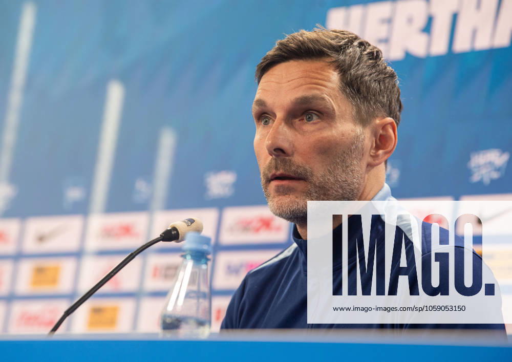 Fussball, Herren, Saison 2024 25, 2. Bundesliga, Hertha BSC, Pressekonferenz zum bevorstehenden Spiel gegen den 1. FC Nürnberg, im Bild: Trainer Stefan Leitl (Hertha BSC), 20.02. 2025,