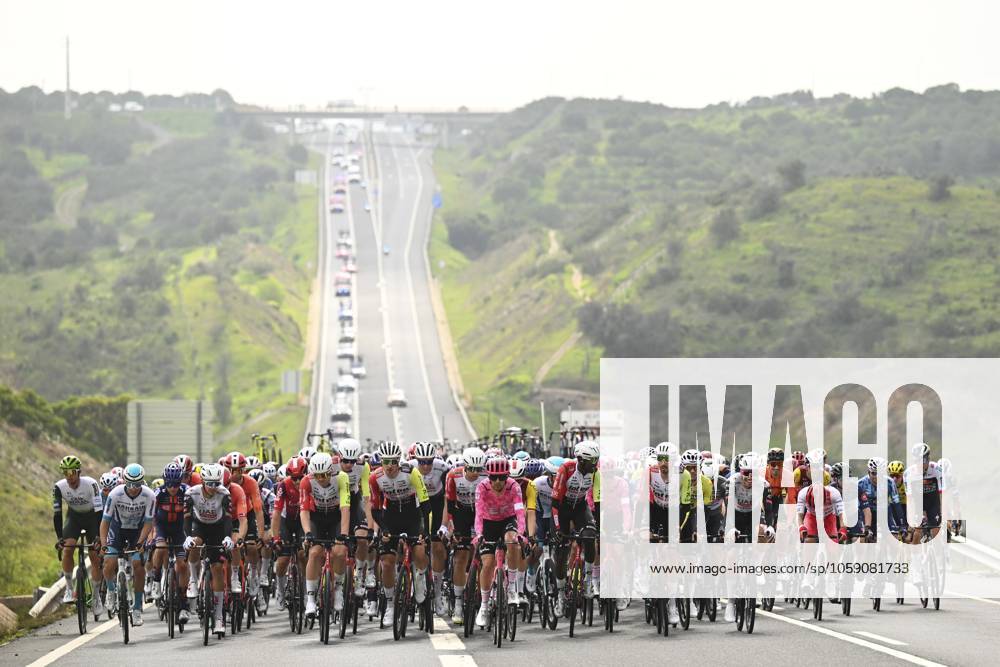 2025 Volta Algarve cycling race - Stage 3 TAVIRA, PORTUGAL - FEBRUARY 21 : illustration picture of the peloton during stage 3 of the 51th edition of the Volta Algarve cycling race, with start in Vila Real Santo Antonio and finish in Tavira on February 21, 2025 in Tavira, Portugal, 21 02 2025 ( Motordriver Kenny Verfaillie - Tavira Portugal