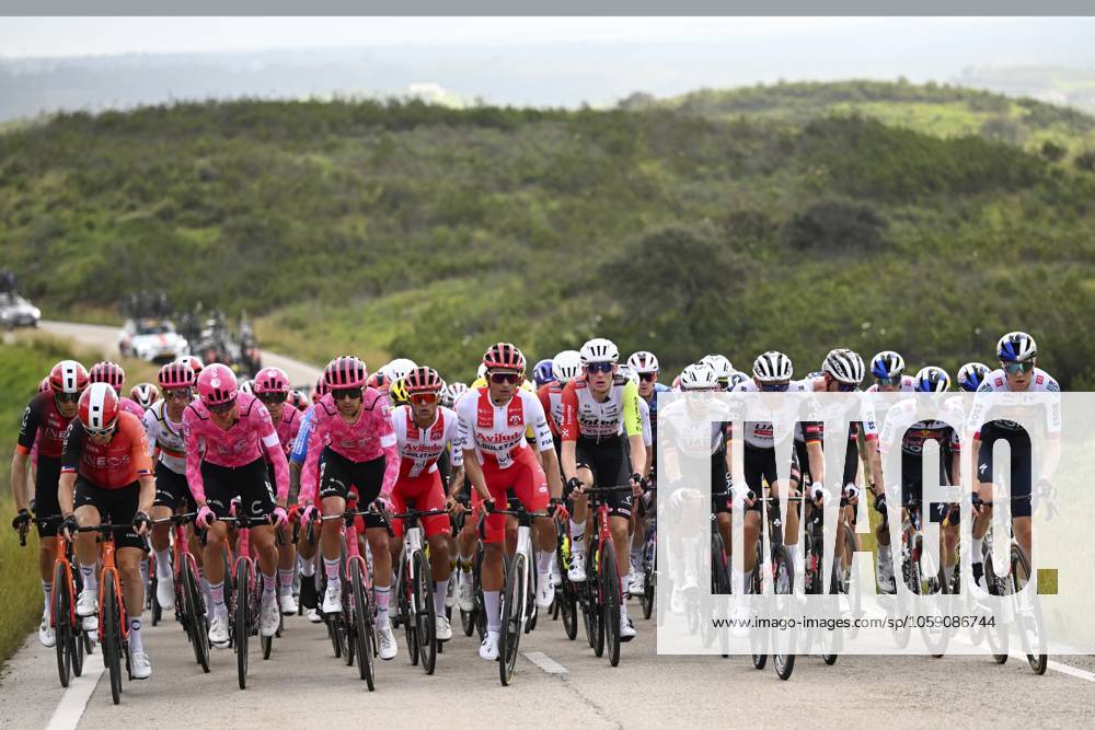 2025 Volta Algarve cycling race - Stage 3 TAVIRA, PORTUGAL - FEBRUARY 21 : illustration picture of the peloton during stage 3 of the 51th edition of the Volta Algarve cycling race, with start in Vila Real Santo Antonio and finish in Tavira on February 21, 2025 in Tavira, Portugal, 21 02 2025 ( Motordriver Kenny Verfaillie - Tavira Portugal