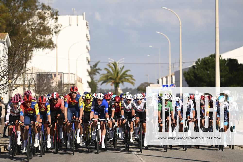 2025 Volta Algarve cycling race - Stage 3 TAVIRA, PORTUGAL - FEBRUARY 21 : illustration picture of the peloton during stage 3 of the 51th edition of the Volta Algarve cycling race, with start in Vila Real Santo Antonio and finish in Tavira on February 21, 2025 in Tavira, Portugal, 21 02 2025 ( Motordriver Kenny Verfaillie - Tavira Portugal
