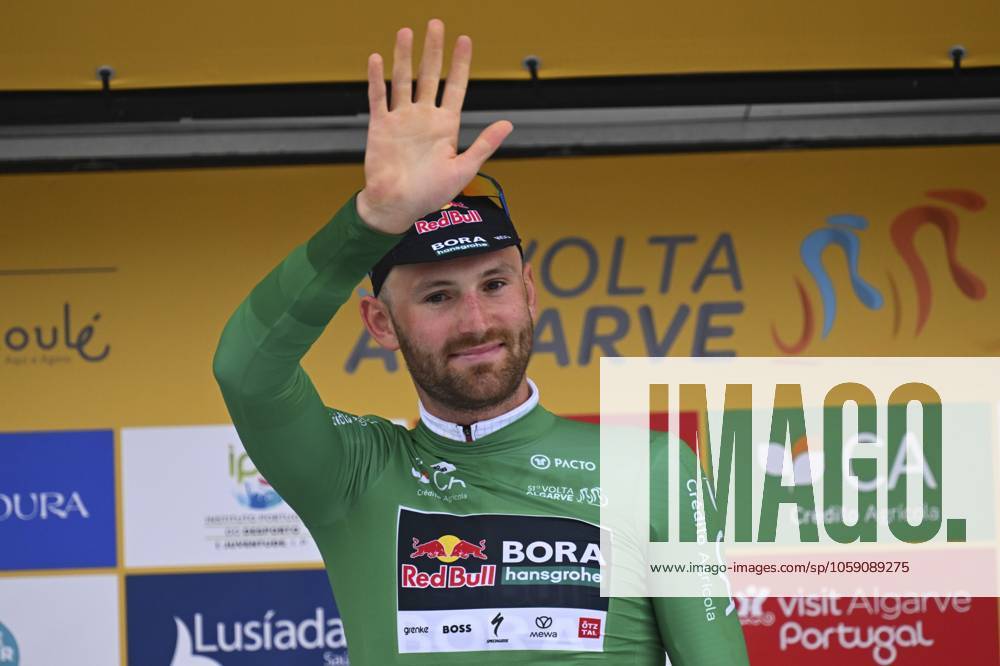 2025 Volta Algarve cycling race - Stage 3 TAVIRA, PORTUGAL - FEBRUARY 21 : Meeus Jordi (BEL) of Red Bull - Bora - Hansgrohe pictured with the green jersey during the podium ceremony of stage 3 of the 51th edition of the Volta Algarve cycling race, with start in Vila Real Santo Antonio and finish in Tavira on February 21, 2025 in Tavira, Portugal, 21 02 2025 ( Motordriver Kenny Verfaillie - Tavira Portugal