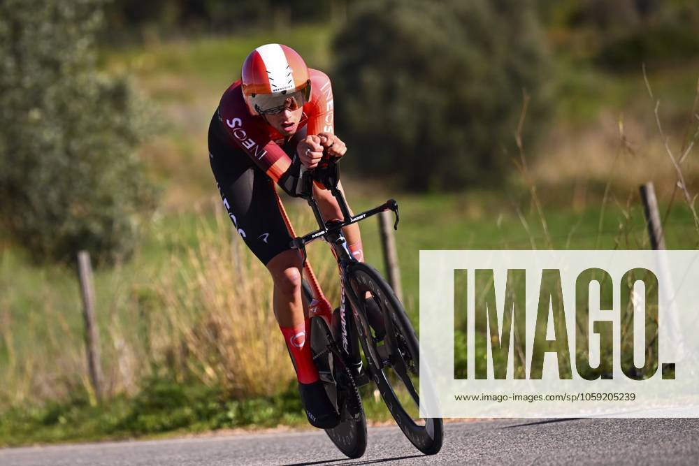 2025 Volta Algarve cycling race - Stage 5 MALHAO, PORTUGAL - FEBRUARY 23 : Watson Samuel (GBR) of Ineos Grenadiers during stage 5, an individual time trial, of the 51th edition of the Volta Algarve cycling race, with start in Salir and finish in Malhao on February 23, 2025 in Malhao, Portugal, 23 02 2025 ( Motordriver Kenny Verfaillie - Malhao Portugal