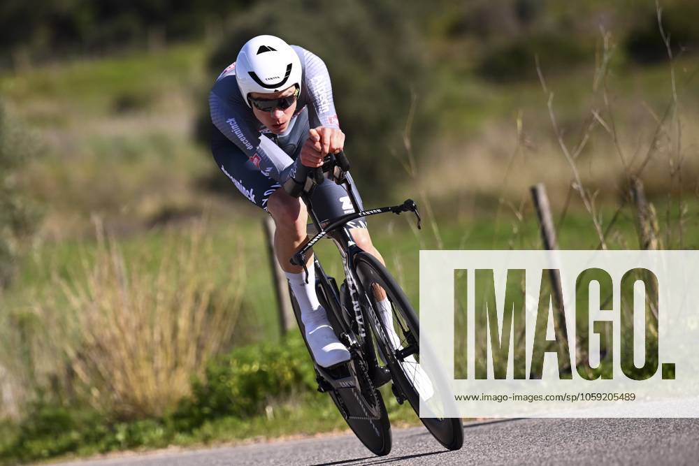 2025 Volta Algarve cycling race - Stage 5 MALHAO, PORTUGAL - FEBRUARY 23 : Bayer Tobias (AUT) of Alpecin-Deceuninck during stage 5, an individual time trial, of the 51th edition of the Volta Algarve cycling race, with start in Salir and finish in Malhao on February 23, 2025 in Malhao, Portugal, 23 02 2025 ( Motordriver Kenny Verfaillie - Malhao Portugal