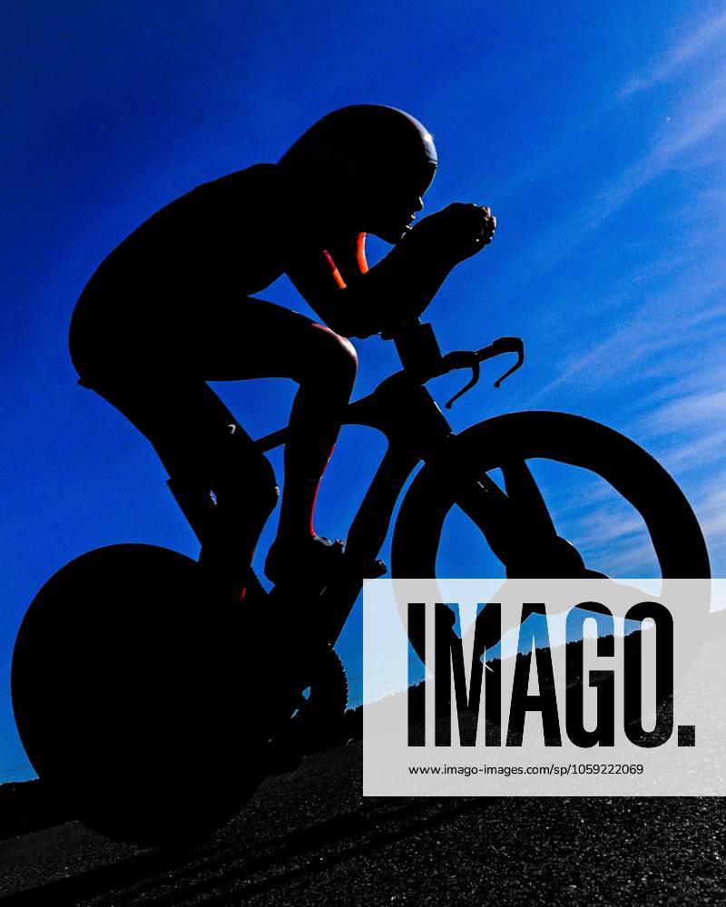 2025 Volta Algarve cycling race - Stage 5 MALHAO, PORTUGAL - FEBRUARY 23 : Watson Samuel (GBR) of Ineos Grenadiers during stage 5, an individual time trial, of the 51th edition of the Volta Algarve cycling race, with start in Salir and finish in Malhao on February 23, 2025 in Malhao, Portugal, 23 02 2025 ( Motordriver Kenny Verfaillie -