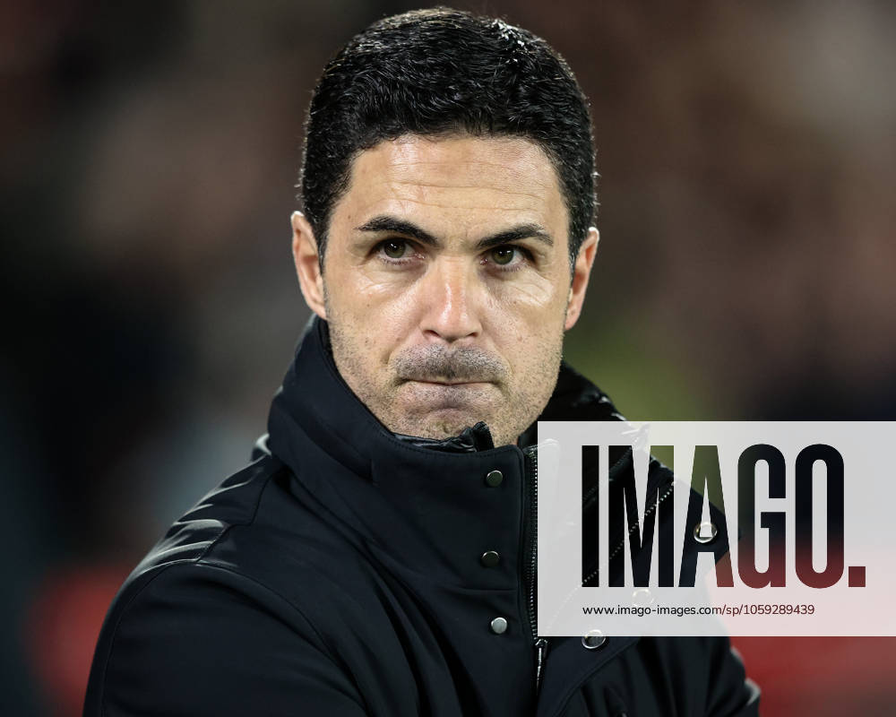 Premier League Nottingham Forest v Arsenal Mikel Arteta manager of Arsenal looks on during the Premier League match Nottingham Forest vs Arsenal at City Ground, Nottingham, United Kingdom, 26th February 2025 (Photo by Alfie Cosgrove News Images) Nottingham City Ground Nottinghamshire United Kingdom