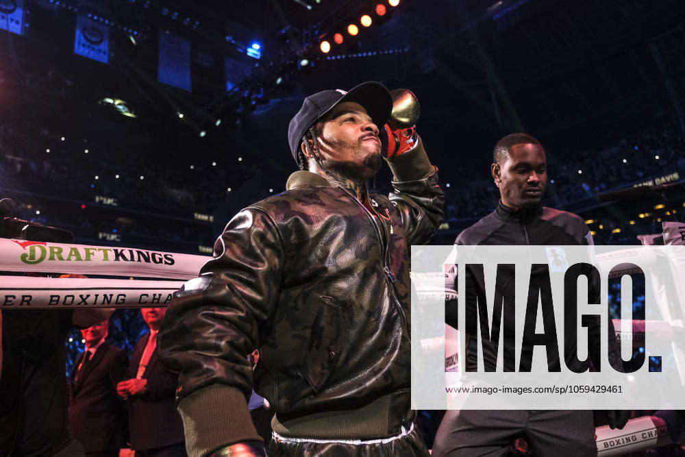 WBA Lightweight Champion Gervonta ‘Tankâ€⠢ Davis enters the ring for his title defense against challenger Lamont Roach Jr. Brooklyn USA - ZUMAd151 20250301_znp_d151_115