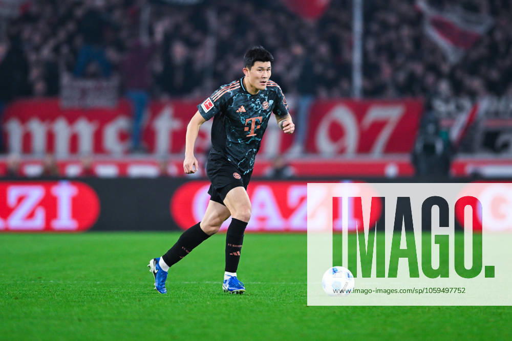 Min-Jae Kim (FC Bayern Muenchen) in Aktion waehrend des Spiels der 1. Bundesliga zwischen VfB Stuttgart und FC Bayern München, MHPArena Stuttgart am 28. February 2025 in Stuttgart, Deutschland. (Foto von Silas Schüller DeFodi Images) +++ Min-Jae Kim (FC Bayern Muenchen) controls the ball during the Bundesliga match between VfB Stuttgart and FC Bayern München at MHPArena Stuttgart on February 28, 2025 in Stuttgart, Germany. (Photo by Silas Schüller DeFodi Images) DFL regulations prohibit any use of photographs as image sequences and or quasi-video. (Photo by Silas Schueller DeFodi Images)