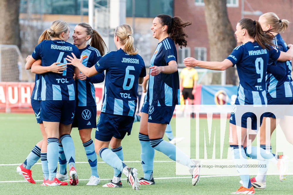 Djurgardens Elsa Pelgander jublar efter 2-0 under fotbollsmatchen i Svenska Cupen mellan Djurgarden och Vittsjö den 9 mars 2025 i Stockholm.