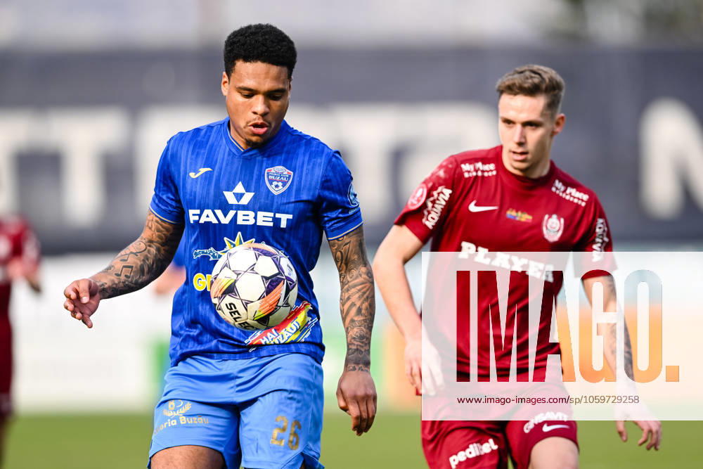 CFR Cluj v FC Gloria Buzau- Romanian Superliga Bradley de Nooijer and Louis Munteanu are in action during the CFR Cluj vs. Gloria Buzau match in the Romanian Superliga at Dr Constantin Radulescu Stadium in Cluj-Napoca, Romania, on March 9, 2025. Cluj-Napoca Romania