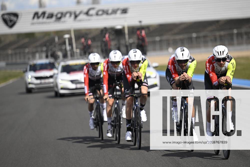 Paris - Nice 2025 - stage 3 NEVERS, FRANCE - MARCH 11 : training team Intermarche - Wanty during stage 3 of the 83th edition of the Paris - Nice cycling race, a team time-trail stage of 28,4km with start on the Circuit Magny-Cours and finish in Nevers on March 11, 2025 in Nevers, France, 11 03 2025 ( Motordriver Kenny Verfaillie - Nevers France