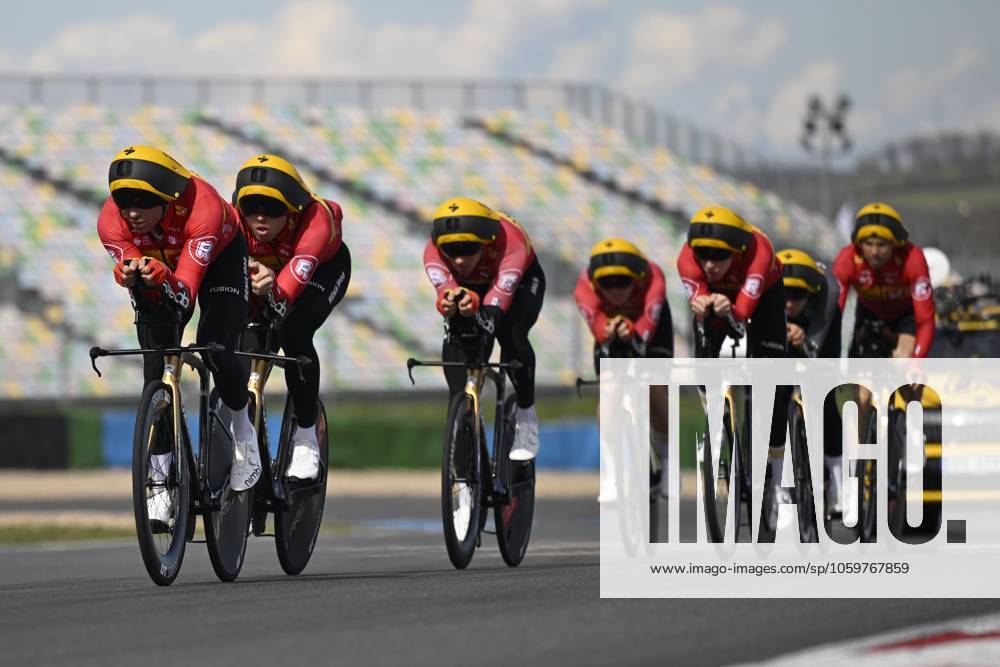 Paris - Nice 2025 - stage 3 NEVERS, FRANCE - MARCH 11 : training team Uno-X during stage 3 of the 83th edition of the Paris - Nice cycling race, a team time-trail stage of 28,4km with start on the Circuit Magny-Cours and finish in Nevers on March 11, 2025 in Nevers, France, 11 03 2025 ( Motordriver Kenny Verfaillie - Nevers France