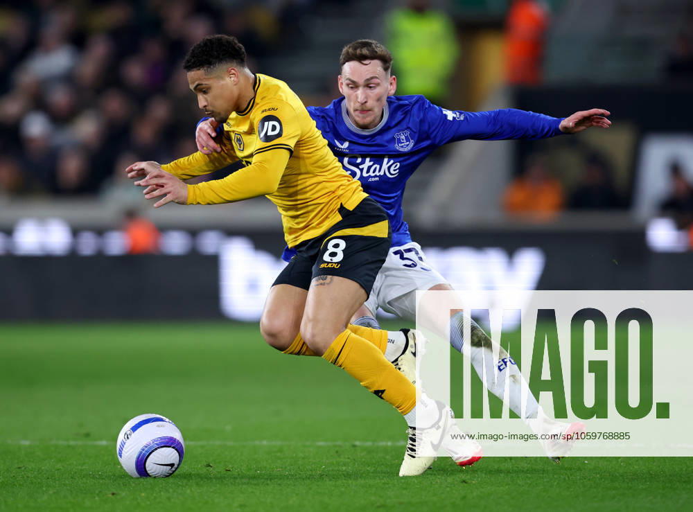 Wolverhampton Wanderers FC v Everton FC - Premier League James Garner of Everton and Joao Gomes of Wolverhampton Wanderers challenge during the Premier League match between Wolverhampton Wanderers FC and Everton FC at Molineux on March 8, 2025 in Wolverhampton, England. Wolverhampton Molineux England United Kingdom