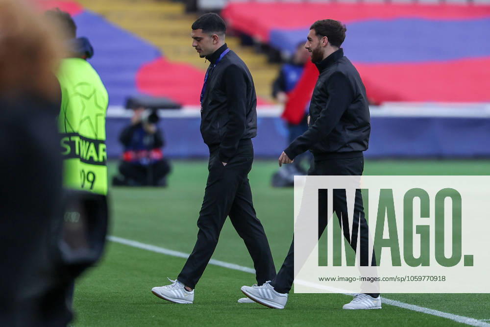 Barcelona 11. March 2025 Uefa Champions League phase 2024 25 Round of 16 FC Barcelona, Barca - S.L.Benfica v.l., Zeki Amdouni (S.L.Benfica) und Orkun Kokcu (S.L.Benfica) gehen in die Umkleidekabine
