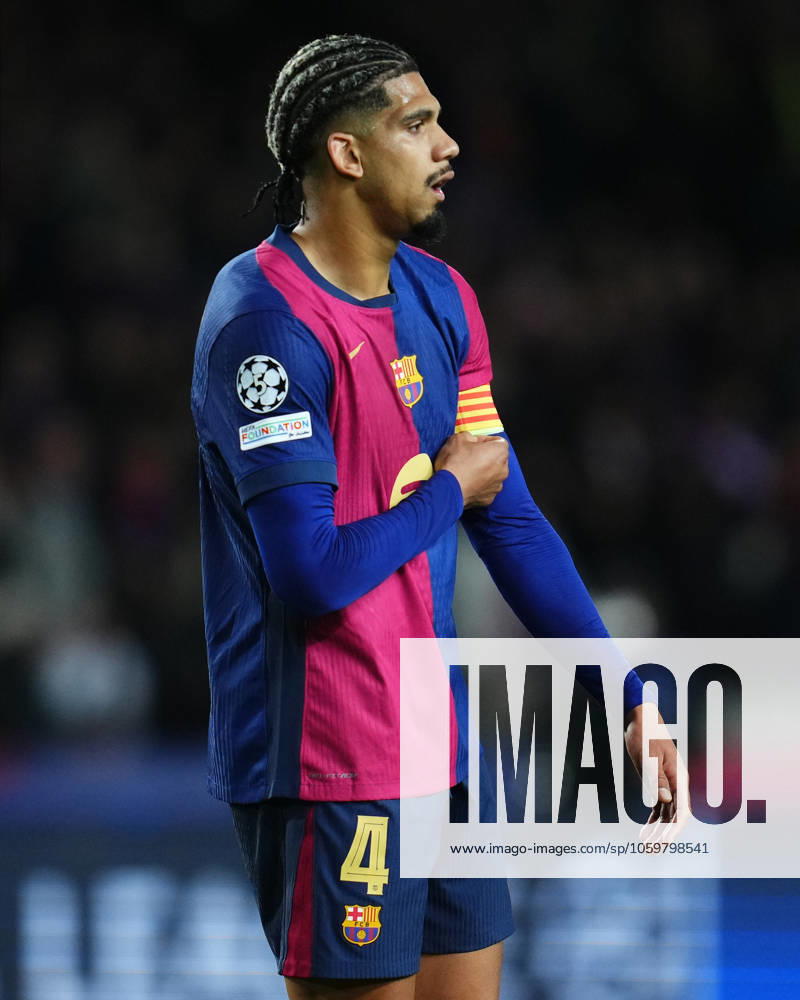 ESP: FC Barcelona, Barca - SL Benfica. UEFA Champions League match. Round of 16 Ronald Araujo of FC Barcelona during the UEFA Champions League match, Round of 16, between FC Barcelona and Benfica played at Lluis Companys Stadium on March 11 2025 in Barcelona Spain. kpng