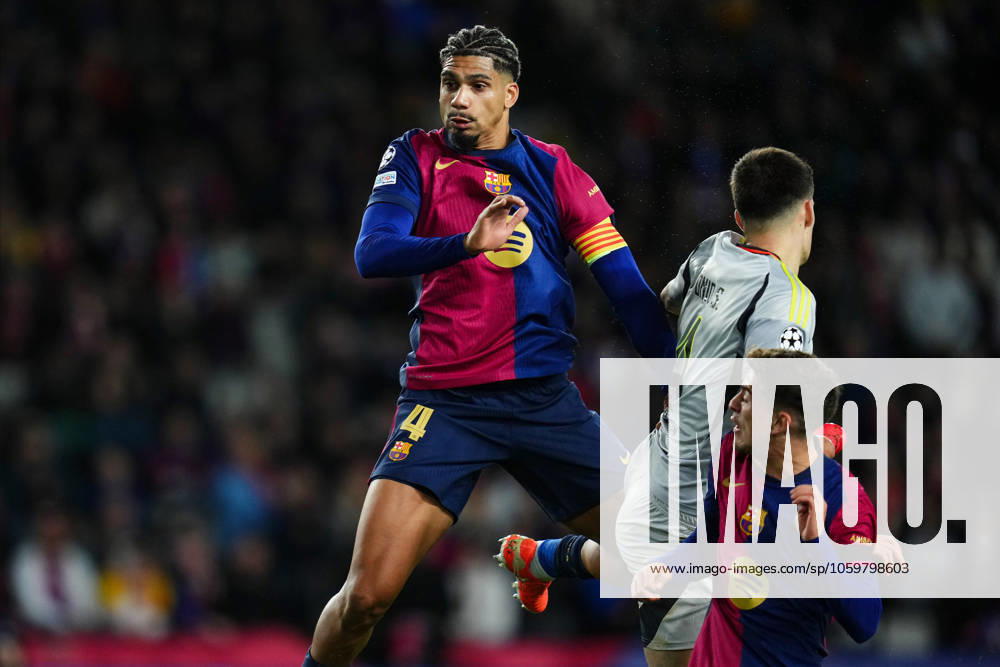 ESP: FC Barcelona, Barca - SL Benfica. UEFA Champions League match. Round of 16 Ronald Araujo of FC Barcelona during the UEFA Champions League match, Round of 16, between FC Barcelona and Benfica played at Lluis Companys Stadium on March 11 2025 in Barcelona Spain. kpng