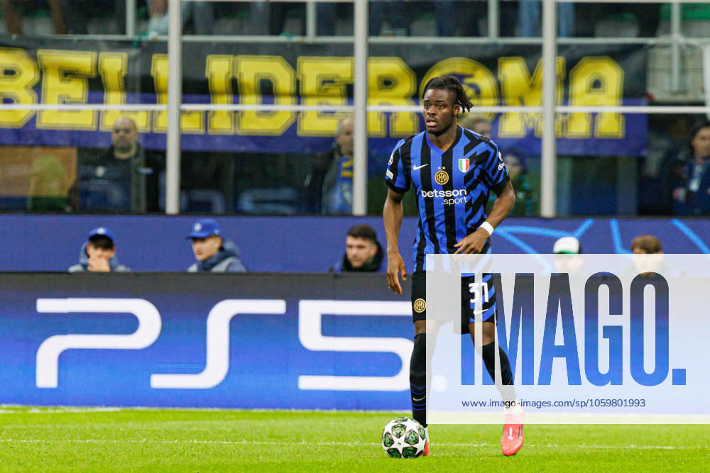 Yann Bisseck seen during UEFA Champions League game between teams of Internazionale Milano and Feyenoord FC (Maciej Rogowski) Milan San Siro Italy