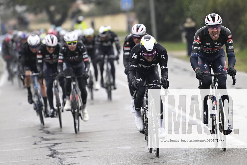 Paris - Nice 2025 - stage 6 BERRE L ETANG, FRANCE - MARCH 14 : Bastiaens Ayco (BEL) of Soudal Quick-Step leading the pursuit group during stage 6 of the 83th edition of the Paris - Nice cycling race, a stage of 209,8km with start in Saint-Julien-en-Saint-Alban and finish in Berre L Etang on March 14, 2025 in Berre L Etang, France, 14 03 2025 ( Motordriver Kenny Verfaillie - Berre L Etang France