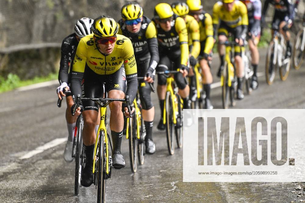 Paris - Nice 2025 - stage 7 AURON, FRANCE - MARCH 15 : Affini Edoardo (ITA) of Team Visma Lease A Bike in action during stage 7 of the 83th edition of the Paris - Nice cycling race, a stage of 109,3km with start in Nice and finish at Auron on March 15, 2025 in Auron, France, 15 03 2025 ( Motordriver Kenny Verfaillie - Auron France