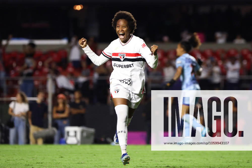 Sao Paulo and Corinthians in the Women s Super Cup final Robinha from Sao Paulo converts the last penalty and secures the Women s Super Cup title, at the Morumbis Stadium, in the south of Sao Paulo, this Saturday, March 15, 2025 SoO PAULO SoO PAULO Brazil
