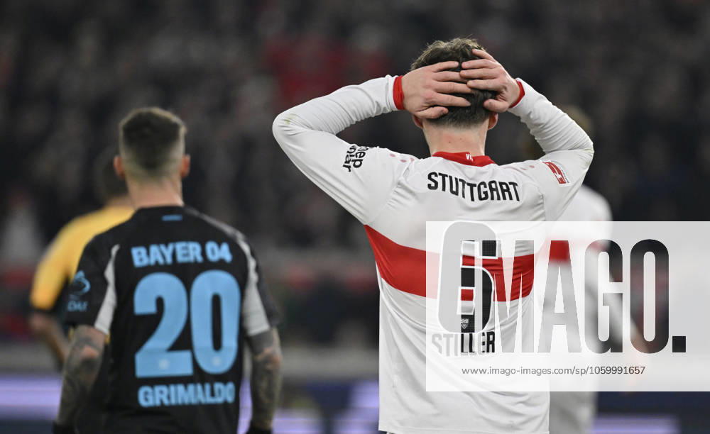 Angelo Stiller VfB Stuttgart (06) Enttaeuschung enttaeuscht nach vergebener Torchance Gestik Geste Alejandro Grimaldo Bayer 04 Leverkusen (20) VfB Stuttgart vs Bayer 04 Leverkusen B04 16.03.2025 DFL REGULATIONS PROHIBIT ANY USE OF PHOTOGRAPHS AS IMAGE SEQUENCES AND OR QUASI-VIDEO VfB Stuttgart vs Bayer 04 Leverkusen B04