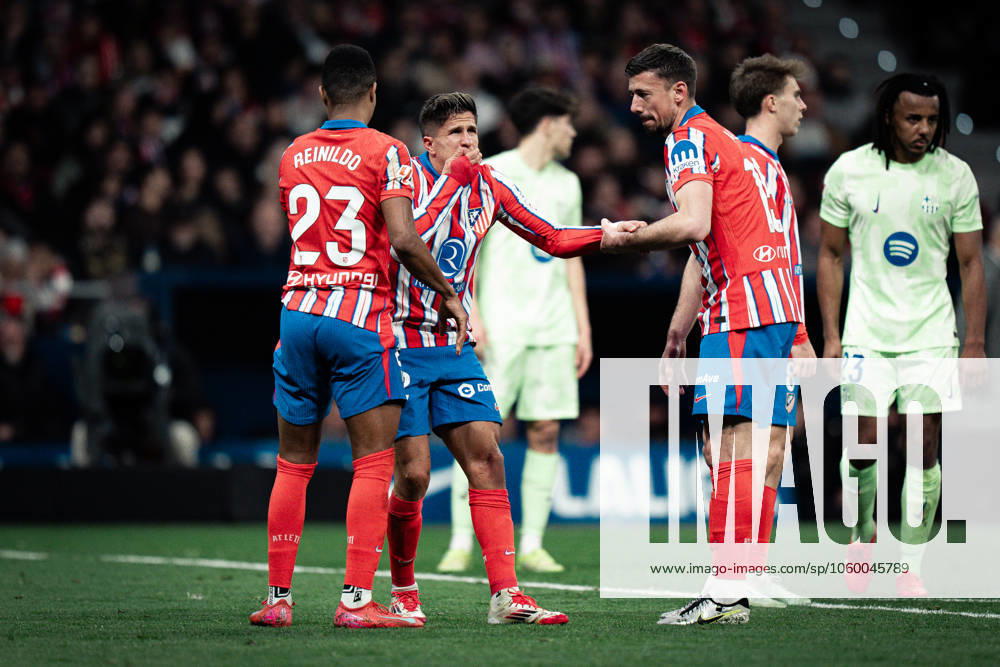 Atletico de Madrid v FC Barcelona, Barca - LaLiga EA Sports MADRID, SPAIN, MARCH 16: Giuliano Simeone of Atletico de Madrid during the LaLiga EA Sports match between Atletico de Madrid and FC Barcelona at Estadio Civitas Metropolitano on March 16, 2025 in Madrid, Spain. Madrid Estadio Civitas Metropolitano Madrid Spain
