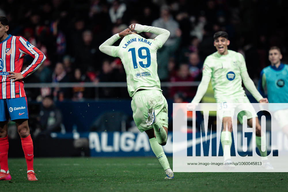 Atletico de Madrid v FC Barcelona, Barca - LaLiga EA Sports MADRID, SPAIN, MARCH 16: Lamine Yamal of FC Barcelona celebrating after scoring the winner goal during the LaLiga EA Sports match between Atletico de Madrid and FC Barcelona at Estadio Civitas Metropolitano on March 16, 2025 in Madrid, Spain. Madrid Estadio Civitas Metropolitano Madrid Spain