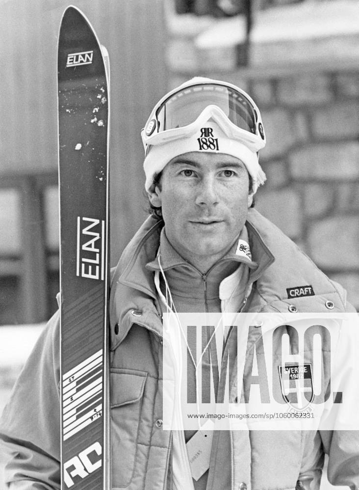 Ingemar Stenmark, geboren am 18. März 1956, ist ein ehemaliger schwedischer alpiner Skirennläufer im Weltcup. Er gilt als einer der herausragendsten schwedischen Sportler aller Zeiten und als der größte Slalom und Riesenslalomspezialist aller Zeiten. 1981 Ingemar Stenmark born 18 March 1956 is a Swedish former World Cup alpine ski racer. He is regarded as one of the most prominent Swedish athletes ever, and as the greatest slalom and giant slalom specialist of all time. 1981