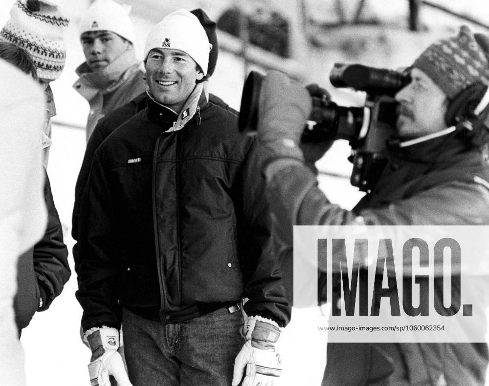 Ingemar Stenmark, geboren am 18. März 1956, ist ein ehemaliger schwedischer alpiner Skirennläufer im Weltcup. Er gilt als einer der herausragendsten schwedischen Sportler aller Zeiten und als der größte Slalom und Riesenslalomspezialist aller Zeiten. 1981 Ingemar Stenmark born 18 March 1956 is a Swedish former World Cup alpine ski racer. He is regarded as one of the most prominent Swedish athletes ever, and as the greatest slalom and giant slalom specialist of all time. 1981
