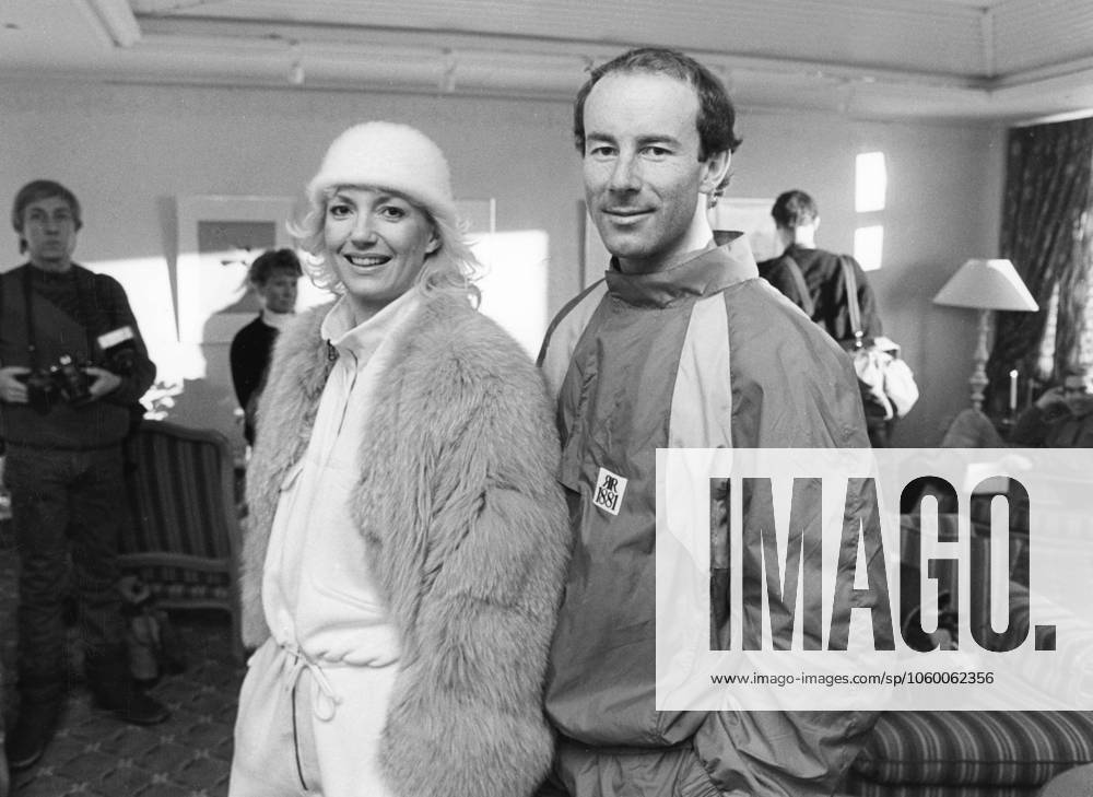 Ingemar Stenmark, geboren am 18. März 1956, ist ein ehemaliger schwedischer alpiner Skirennläufer im Weltcup. Er gilt als einer der bedeutendsten schwedischen Sportler aller Zeiten und als der größte Slalom und Riesenslalomspezialist aller Zeiten. Stenmark mit seiner Frau Ann Uvhagen 1986 Ingemar Stenmark born 18 March 1956 is a Swedish former World Cup alpine ski racer. He is regarded as one of the most prominent Swedish athletes ever, and as the greatest slalom and giant slalom specialist of all time. Stenmark with his wife Ann Uvhagen 1986