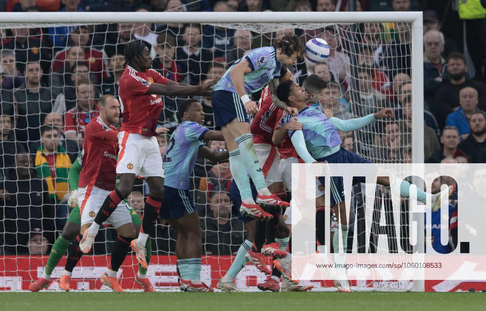Manchester United, ManU FC v Arsenal FC - Premier League MANCHESTER, ENGLAND - MARCH 9: Arsenal and Manchester United players compete at a corner during the Premier League match between Manchester United FC and Arsenal FC at Old Trafford on March 9, 2025 in Manchester, England. Manchester Old Trafford England United Kingdom
