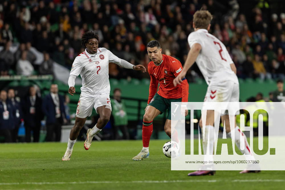 Cristiano Ronaldo (C) of Portugal seen in action during the UEFA Nations League quarter-finals 2nd leg match between Portugal and Denmark at Estadio Jose Alvalade. Lisbon Portugal - ZUMAs197 20250323_aaa_s197_362