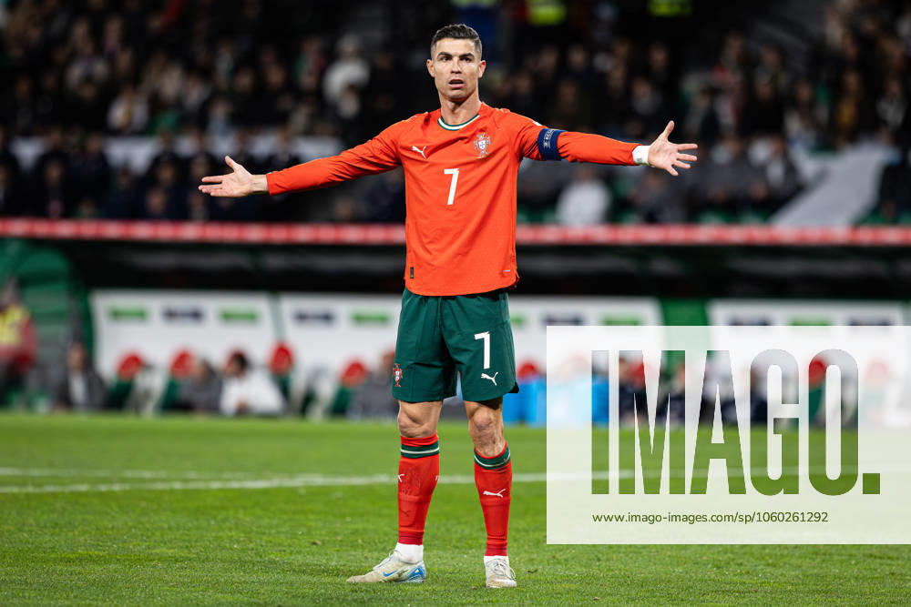 Cristiano Ronaldo of Portugal gestures to the referee during the UEFA Nations League Quarterfinal Leg Two match between Portugal and Denmark at Estadio Jose Alvalade. Lisbon Portugal - ZUMAs197 20250323_aaa_s197_454