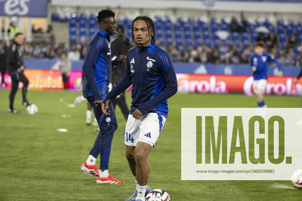 FOOTBALL : Racing Strasbourg vs Olympique de Lyon. - Ligue 1 Stade de la Meinau 28 03 2025 Echauffement des joueurs de Racing de Strasbourg