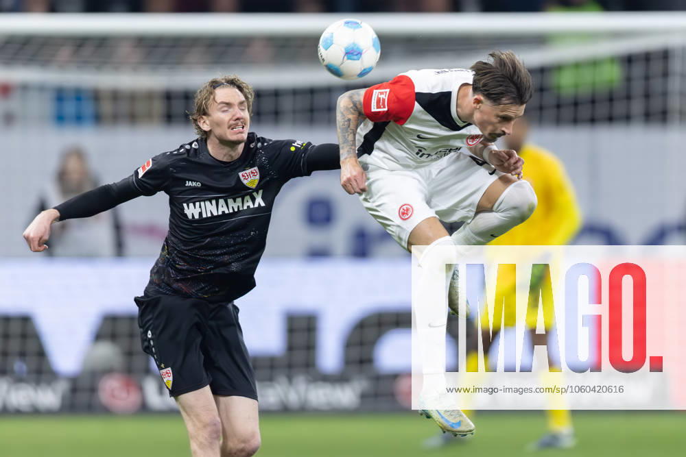 Eintracht Frankfurt - VfB Stuttgart, 1. FBL Kopfballduell zwischen Nick Woltemade (Stuttgart, 11) und Robin Koch (Eintracht Frankfurt, 4). Bundesligaspiel zwischen Eintracht Frankfurt und dem VfB Stuttgart am 29. März 2025 im Deutsche Bank Park in Frankfurt am Main., Frankfurt am Main Hessen Deutschland Deutsche Bank Park