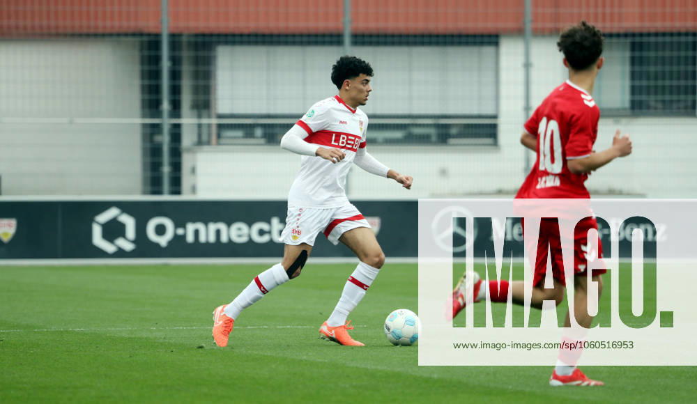 U17, U 17 VfB Stuttgart - U17 1. FC Köln Deutschland, Stuttgart, 29.03.2025, Fussball, U17-DFB-Nachwuchsliga, U17 VfB Stuttgart - U17 1. FC Köln (0:1): Gabriel Bruno Zarrella (VfB Stuttgart).