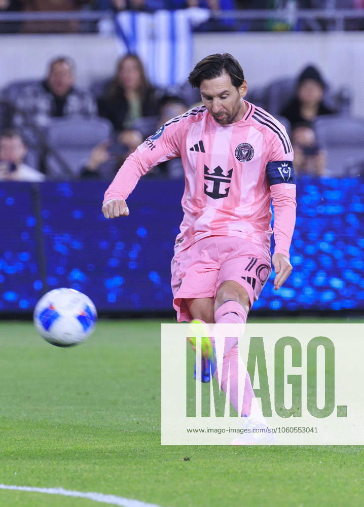 Lionel Messi 10 of Inter Miami CF makes a goal attempt during their Concacaf Champions Cup Quarterfinal game against the Los Angeles Football Club on Wednesday April 2, 2025 at the BMO Stadium in Los Angeles, California. LAFC defeats Inter Miami CF, 1-0. ARIANA RUIZ PI Los Angeles USA - ZUMAp124 20250402_zaa_p124_037