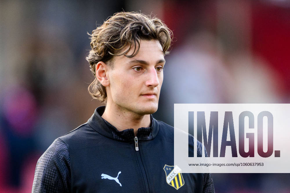 Häckens Silas Andersen inför fotbollsmatchen i Allsvenskan mellan Öster och Häcken den 5 april 2025 i Växjö.